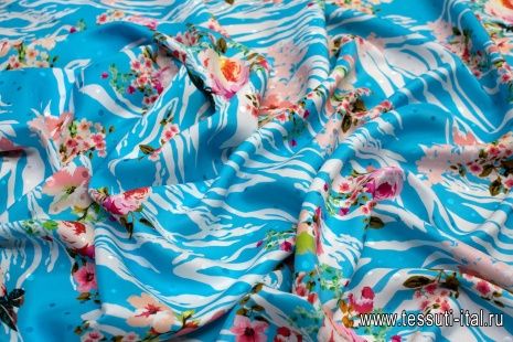 Шелк дама (н) цветочный орнамент на бело-голубом в стиле Ungaro - итальянские ткани Тессутидея арт. 10-0604