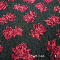 Жаккард матлассе (н) красные розы на геометрическом орнаменте  - итальянские ткани Тессутидея арт. 03-3571