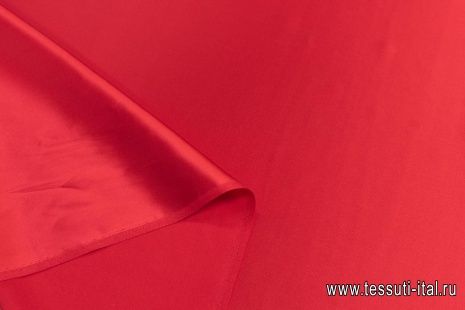 Шелк атлас стрейч (о) красный  - итальянские ткани Тессутидея арт. 10-2497