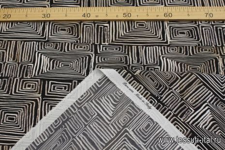 Крепдешин (н) бело-коричневый геометрический принт - итальянские ткани Тессутидея арт. 10-3708