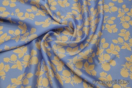 Шармюз (н) бежевый ягодный рисунок на голубом - итальянские ткани Тессутидея арт. 10-3422