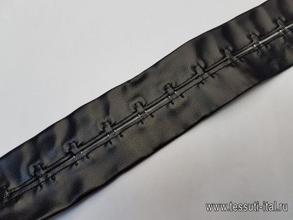 Крючок металл серебро на коже - итальянские ткани Тессутидея арт. F-3659