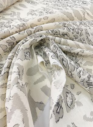 Лен (н) серый стилизованный хищный принт на молочном - в интернет-магазине тканей Тессутидея арт. 16-1133