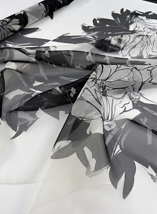 Органза купон (1,2м) (н) крупный черно-белый рисунок на айвори - в интернет-магазине тканей Тессутидея арт. 10-4828