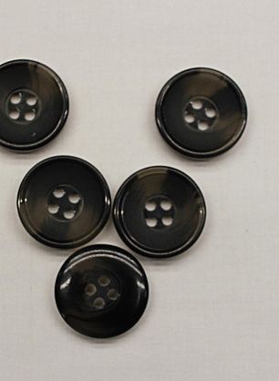 Пуговица пластик под рог 4 прокола d-20мм черная - в интернет-магазине тканей Тессутидея арт. F-6722