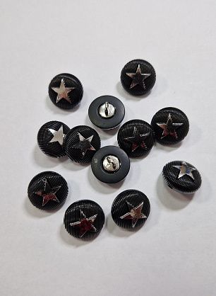 Пуговица пластик на ножке d-15мм черная рифленая со звездой - в интернет-магазине тканей Тессутидея арт. F-5975