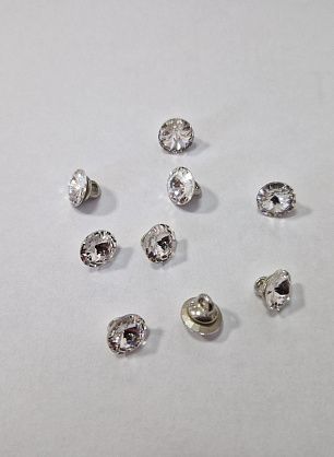 Пуговица металл серебро со стразом d-8mm Roberto Cavalli - в интернет-магазине тканей Тессутидея арт. F-2487