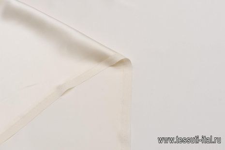 Шелк атлас (о) молочный - итальянские ткани Тессутидея арт. 10-3012