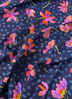 Крепдешин (н) акварельный цветочный рисунок на темно-синем - в интернет-магазине тканей Тессутидея арт. 10-4795