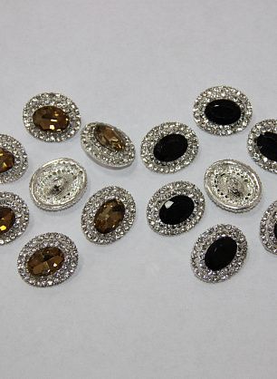 Пуговица металл стразы и камень d-24mm - в интернет-магазине тканей Тессутидея арт. F-2396