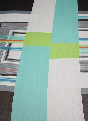 Шифон купон (1,1м) (н) яркий геометрический орнамент на черном ш-150см - в интернет-магазине тканей Тессутидея арт. 03-3201