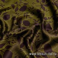 Шелк атлас (н) салатовый принт на темно-бордовом - итальянские ткани Тессутидея арт. 10-1662