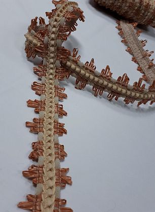 Тесьма под шанель (н) бежево-терракотовая ш-3см - итальянские ткани Тессутидея.