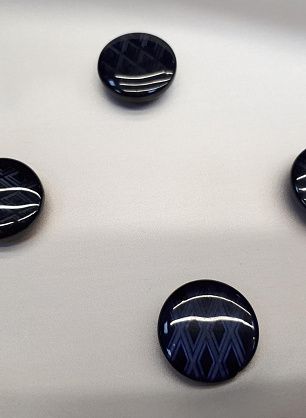 Пуговица пластик на ножке синяя в сеточку d-21мм  - в интернет-магазине тканей Тессутидея арт. F-3908