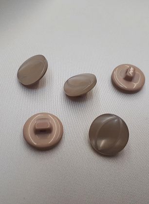 Пуговица пластик на ножке серо-бежевая d-15мм  - в интернет-магазине тканей Тессутидея арт. F-4029