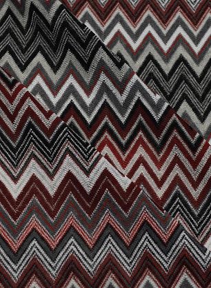 Трикотаж (н) серо-бело-бордово-черный орнамент - в интернет-магазине тканей Тессутидея арт. 13-1646