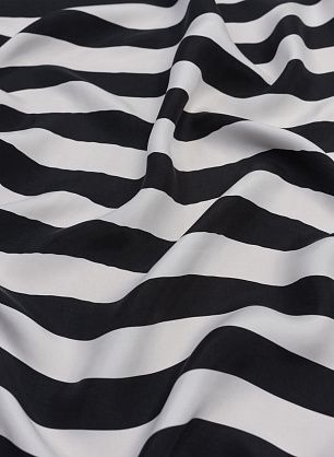 Плательная купра (н) черно-белая широкая полоска в стиле Balmain - в интернет-магазине тканей Тессутидея арт. 04-1437