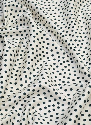 Хлопок стрейч (н) черный горох на белом - в интернет-магазине тканей Тессутидея арт. 01-5556