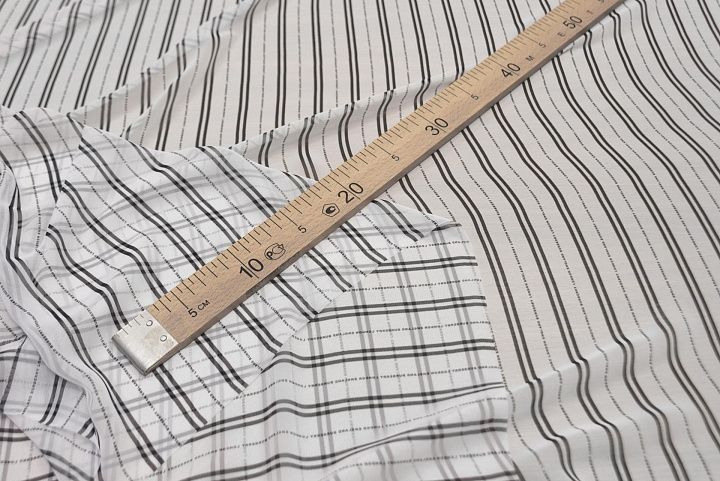 Шифон (н) черно-белые полосы в стиле Burberry - итальянские ткани Тессутидея арт. 03-6581