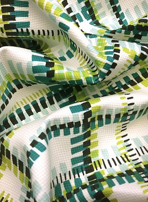 Плательная пике стрейч (н) черно-бирюзово-зеленый геометрический орнамент на белом - в интернет-магазине тканей Тессутидея арт. 01-4666