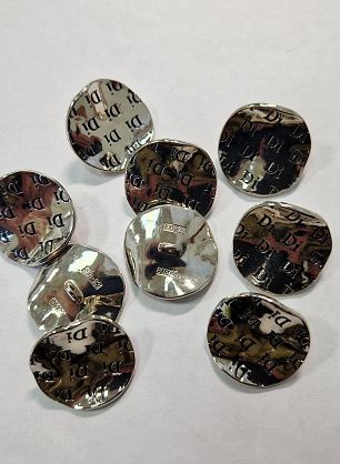 Пуговица металл серебро на ножке d-22мм фактурная - итальянские ткани Тессутидея F-5745