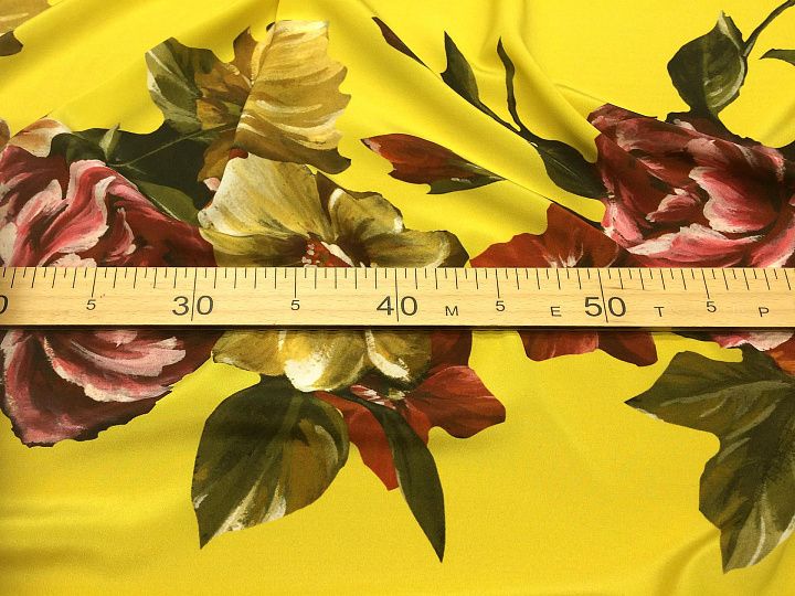Крепдешин купон (1,6м) (н) цветочный орнамент на желтом - итальянские ткани Тессутидея арт. 02-7351