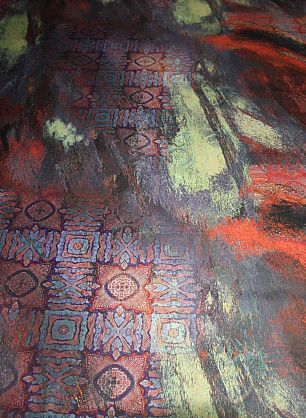 Плащевая (н) красно-желто-сиреневый орнамент - в интернет-магазине тканей Тессутидея арт. 11-0308