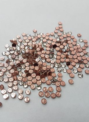 Стразы Swarovski белые - в интернет-магазине тканей Тессутидея арт. F-2842