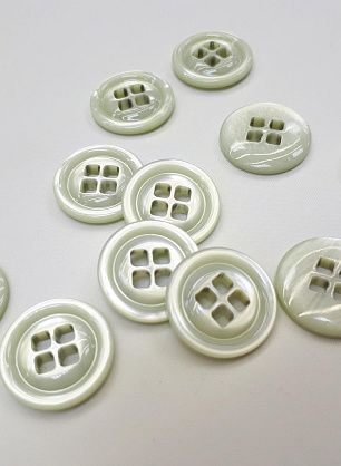 Пуговица пластик 4 прокола d-23мм черная, светло-серая, коричневая, серая - в интернет-магазине тканей Тессутидея арт. F-4198