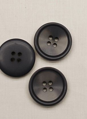 Пуговица пластик 4 прокола d-25мм серая - в интернет-магазине тканей Тессутидея арт. F-6696