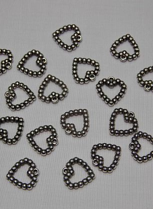 Декоративный элемент кулон сердце - в интернет-магазине тканей Тессутидея арт. F-2746