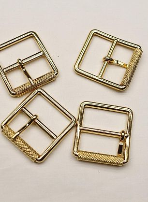 Пряжка металл золото ш-3см - в интернет-магазине тканей Тессутидея арт. F-6926