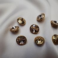 Пуговица металл золото на ножке с крупным светло-розовым стразом Swarovski d-16мм  - итальянские ткани Тессутидея арт. F-3897
