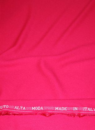 Плательная вискоза креп (о)  Leitmotiv ярко-малиновая - в интернет-магазине тканей Тессутидея арт. 04-0685