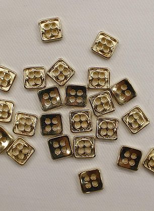 Пуговица квадратная металл золото 4 прокола d-13мм  - в интернет-магазине тканей Тессутидея арт. F-6872