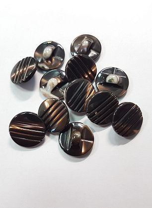 Пуговица перламутр на ножке d-12мм темно-коричневая  - в интернет-магазине тканей Тессутидея арт. F-5607