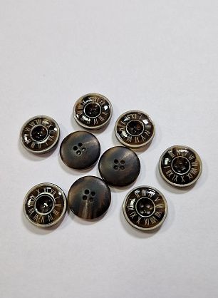 Пуговица костюмная пластик 4 прокола d-15мм темно-коричневая с циферблатом - в интернет-магазине тканей Тессутидея арт. F-6002