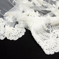 Кружевное полотно расшитое жемчугом и стеклярусом (о) айвори Elie Saab - итальянские ткани Тессутидея арт. 03-6244