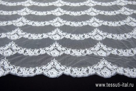 Кружевное полотно расшитое стеклярусом (о) белое в стиле Ruffo Coli - итальянские ткани Тессутидея арт. 03-6443