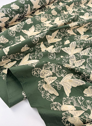 Шитье (н) светло-бежевая вышивка на зеленом - в интернет-магазине тканей Тессутидея арт. 01-8112