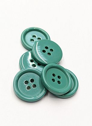 Пуговица костюмная пластик 4 прокола d-20мм бирюзовая - в интернет-магазине тканей Тессутидея арт. F-6083