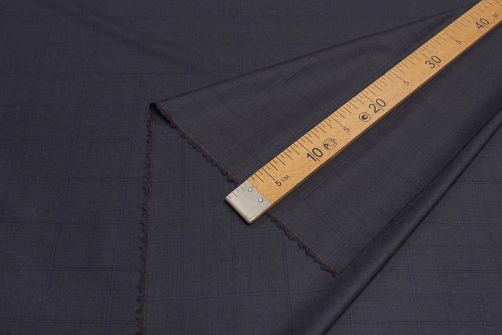 Костюмная (н) сине-розовая клетка на темно-сером Kiton - итальянские ткани Тессутидея арт. 05-4109