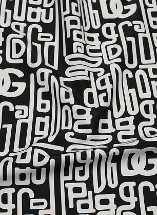 Плащевая с водоотталкивающим покрытием (н) белый принт и логотип на черном - в интернет-магазине тканей Тессутидея арт. 11-0492