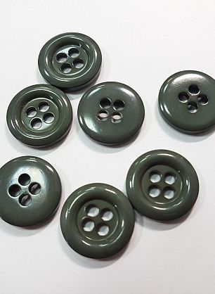 Пуговица пластик 4 прокола d-23мм темно-оливковая - в интернет-магазине тканей Тессутидея арт. F-5478