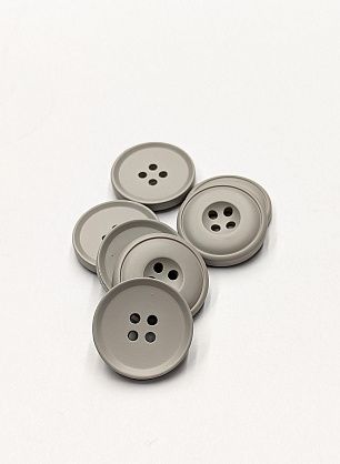 Пуговица пластик 4 прокола d-23мм серая - в интернет-магазине тканей Тессутидея арт. F-6115