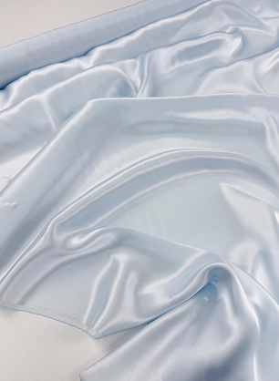 Шелк атлас (о) бело-голубой 16 мом - в интернет-магазине тканей Тессутидея арт. 10-5070