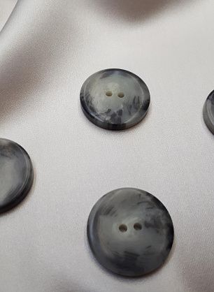 Пуговица пластик 2 прокола d-26мм серая меланж  - в интернет-магазине тканей Тессутидея арт. F-3868