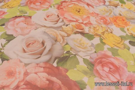 Шифон крэш (н) крупные желто-розовые розы на белом - итальянские ткани Тессутидея арт. 10-2880