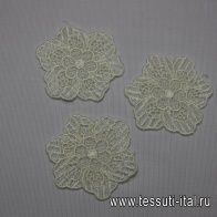 Аппликация макраме цветок (о) белая  - 5см - итальянские ткани Тессутидея арт. F-2257