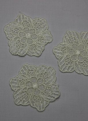 Аппликация макраме цветок (о) белая  - 5см - в интернет-магазине тканей Тессутидея арт. F-2257